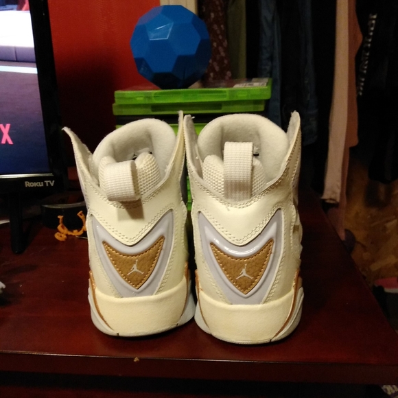 Limited Edition Jordans - Picture 2 of 6